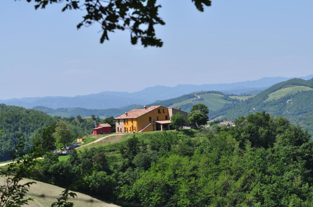 Girfalco Country House Bed & Breakfast Urbino Dış mekan fotoğraf