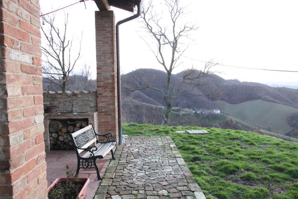 Girfalco Country House Bed & Breakfast Urbino Dış mekan fotoğraf