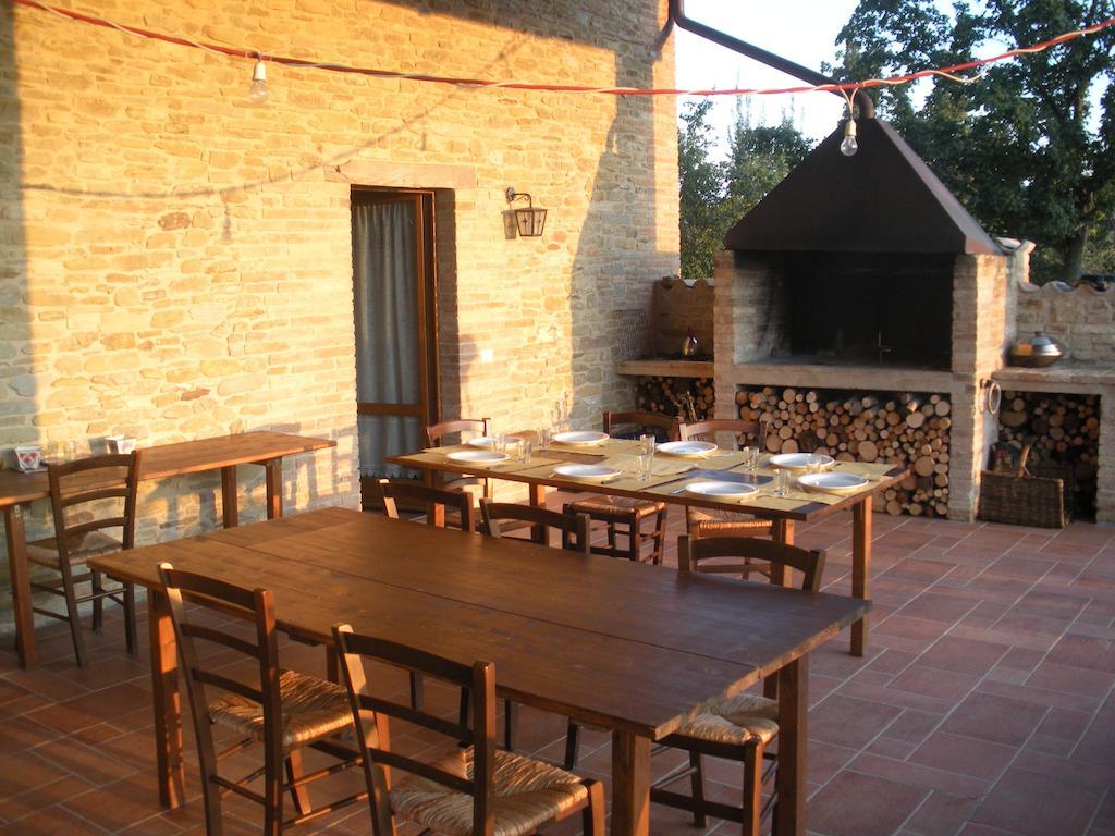 Girfalco Country House Bed & Breakfast Urbino Dış mekan fotoğraf