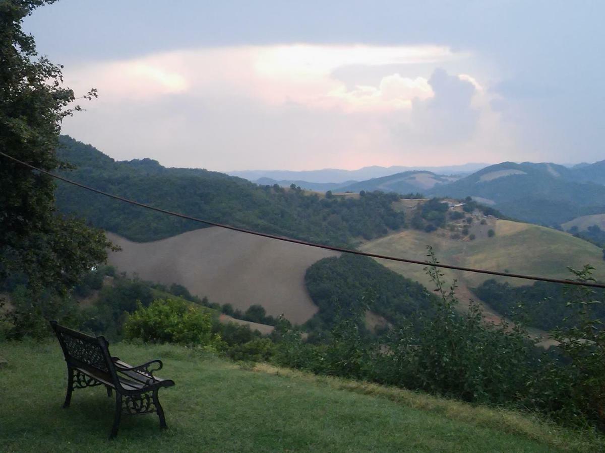 Girfalco Country House Bed & Breakfast Urbino Dış mekan fotoğraf